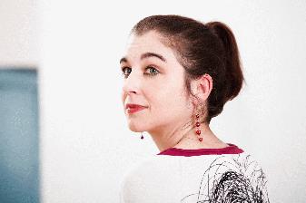 Ihre Gedichte schreiben Naturgeschichte: Die Lyrikerin Silke Scheuermann. Foto: Kirsten Bucher.