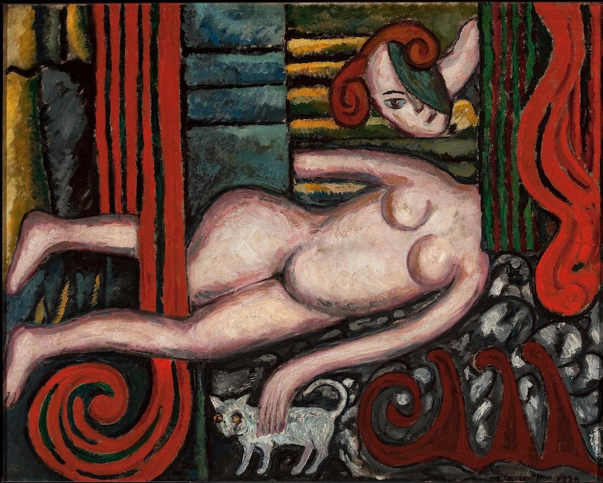 Ein expressionistisches Gemälde, das eine stehende nackte Frau und eine graue Katze zeigt, umgeben von bunten, abstrakten Formen und Linien.